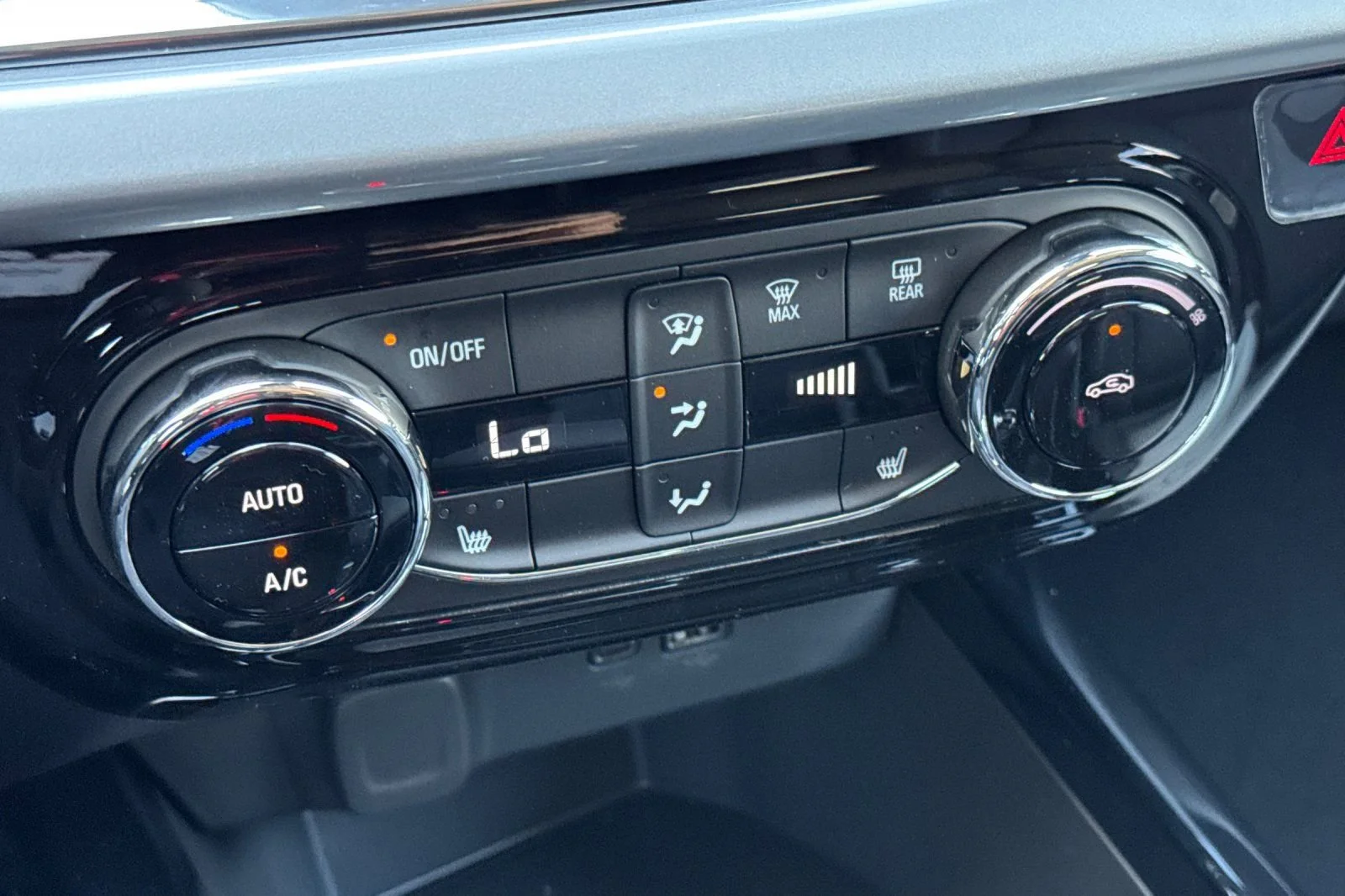 New 2026 Mosaic Black Metallic Chevrolet LT image 19