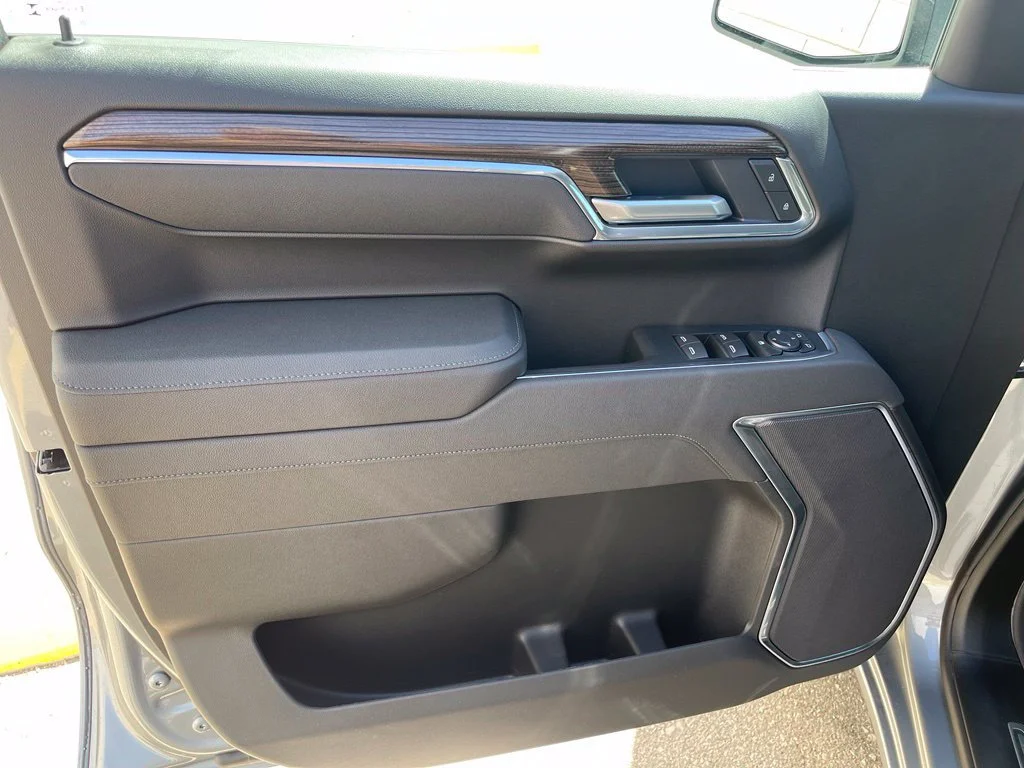 New 2026 Sterling Gray Metallic Chevrolet LT image 10
