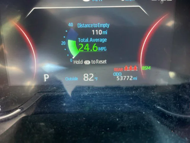 Used 2023  Toyota XLE image 9