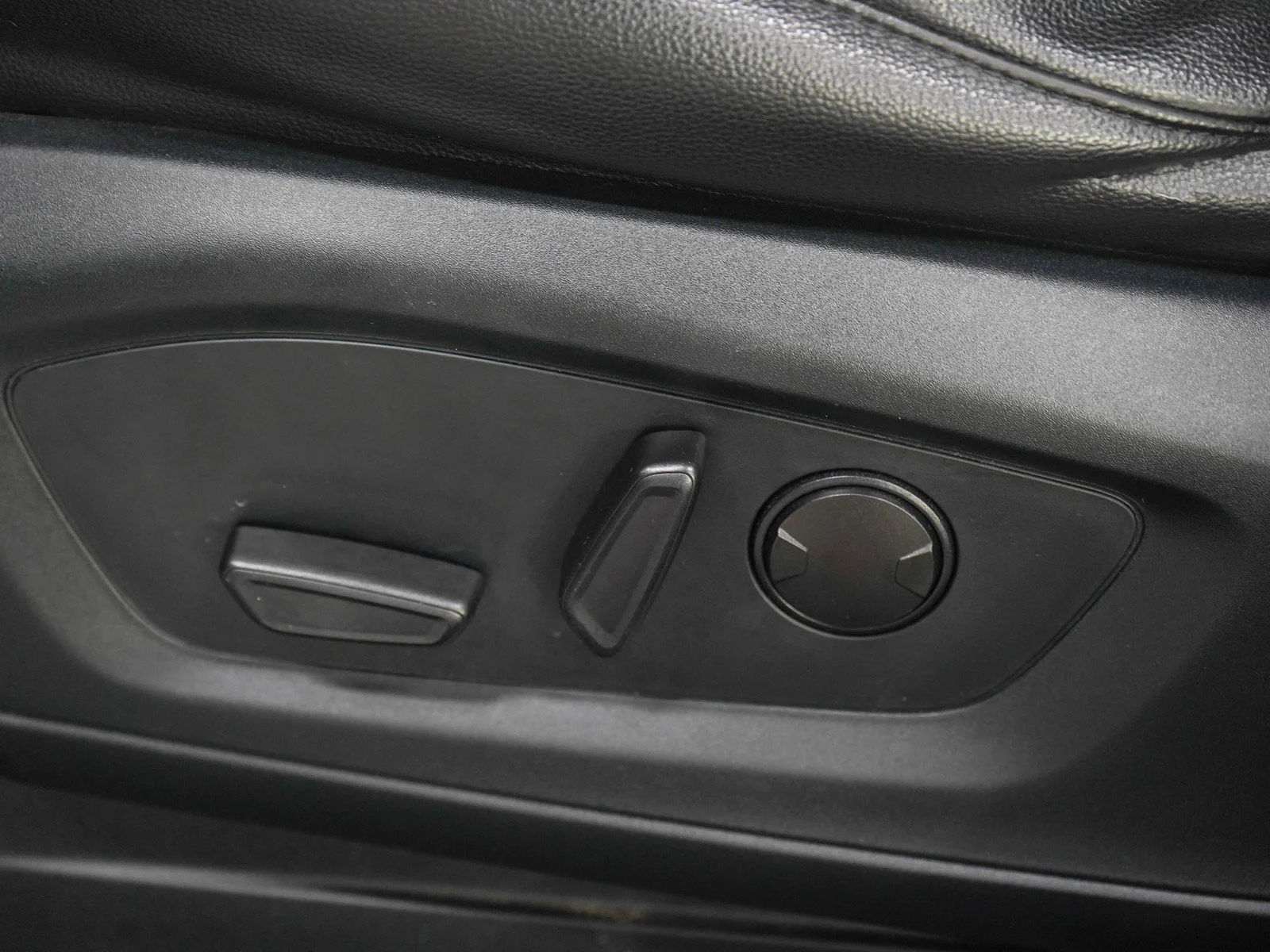 Used 2022 Black Ford ST-Line image 24