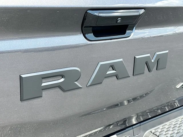 2026 RAM 1500 Laramie - Photo 19
