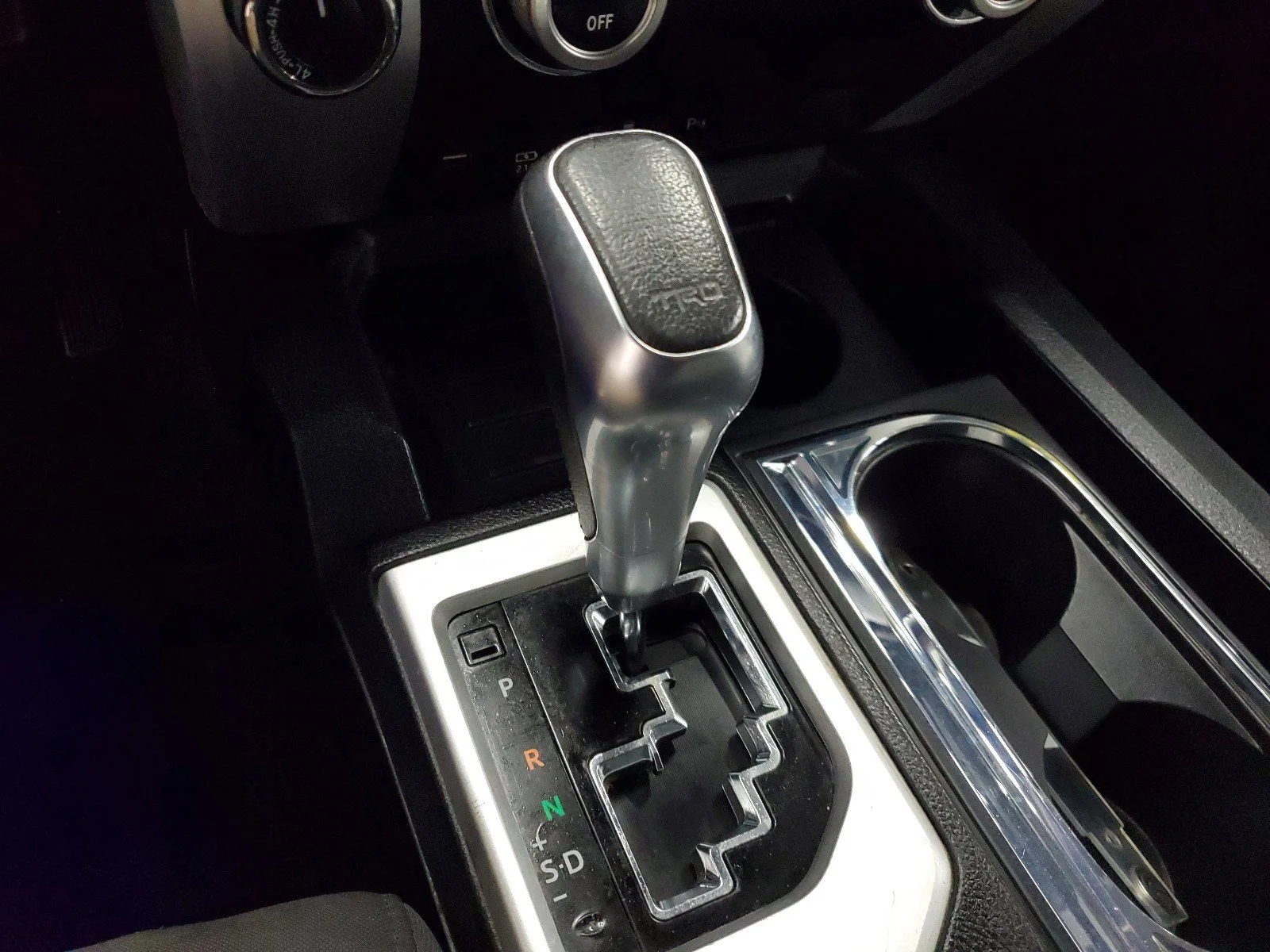 Used 2020 Cavalry Blue Toyota SR5 image 30