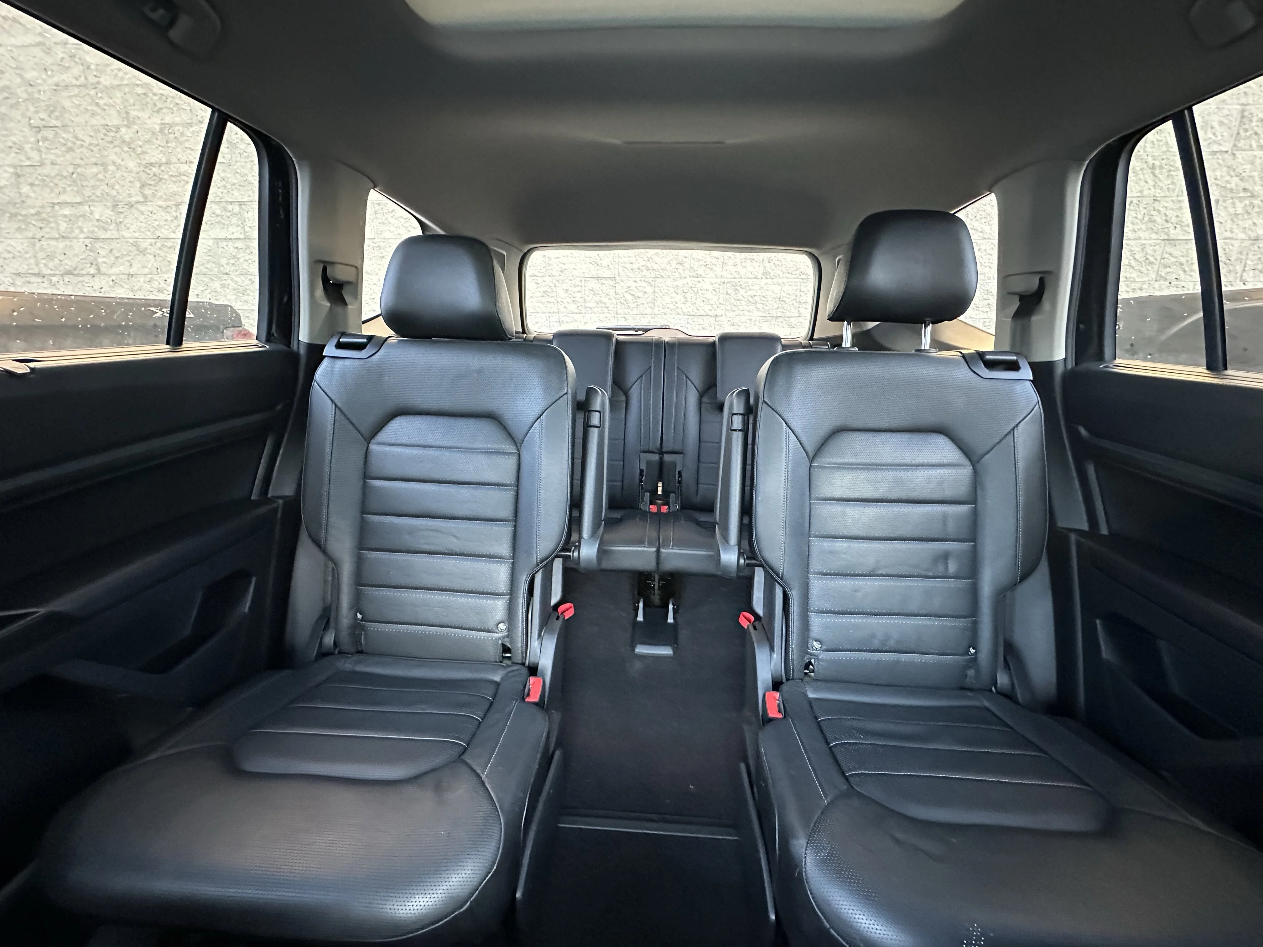 Certified Used 2019 Black Volkswagen Execline image 22