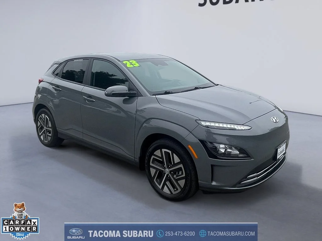 Used 2023 Gray Hyundai SE image 7