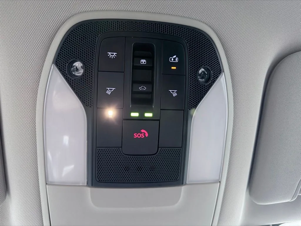 Used 2023 Silver INFINITI PURE image 19