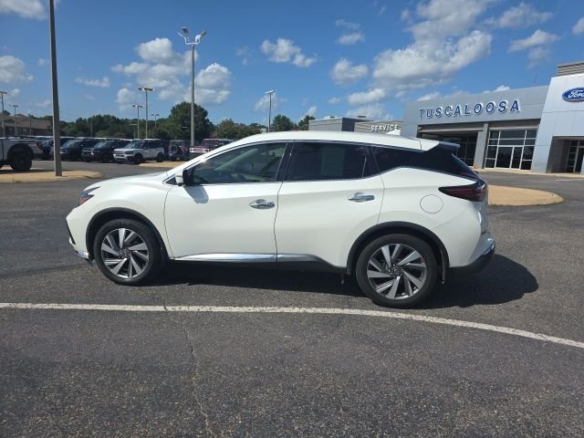 Used 2019 White Nissan SL image 6