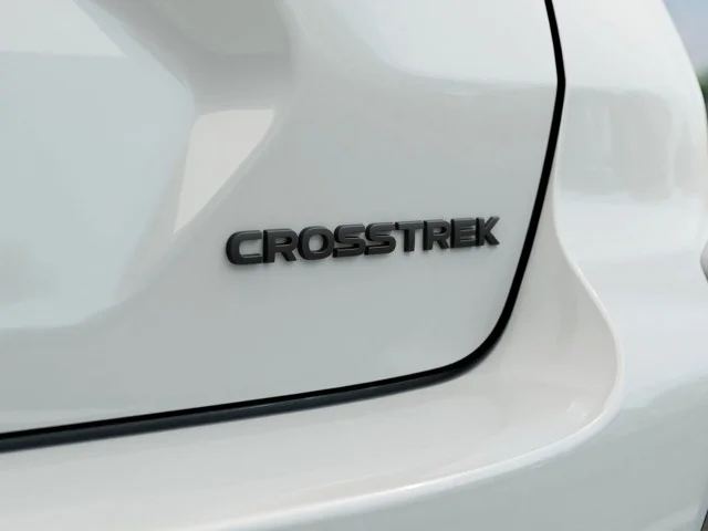 New 2027 CRYSTAL WHITE PEARL Subaru Premium image 11