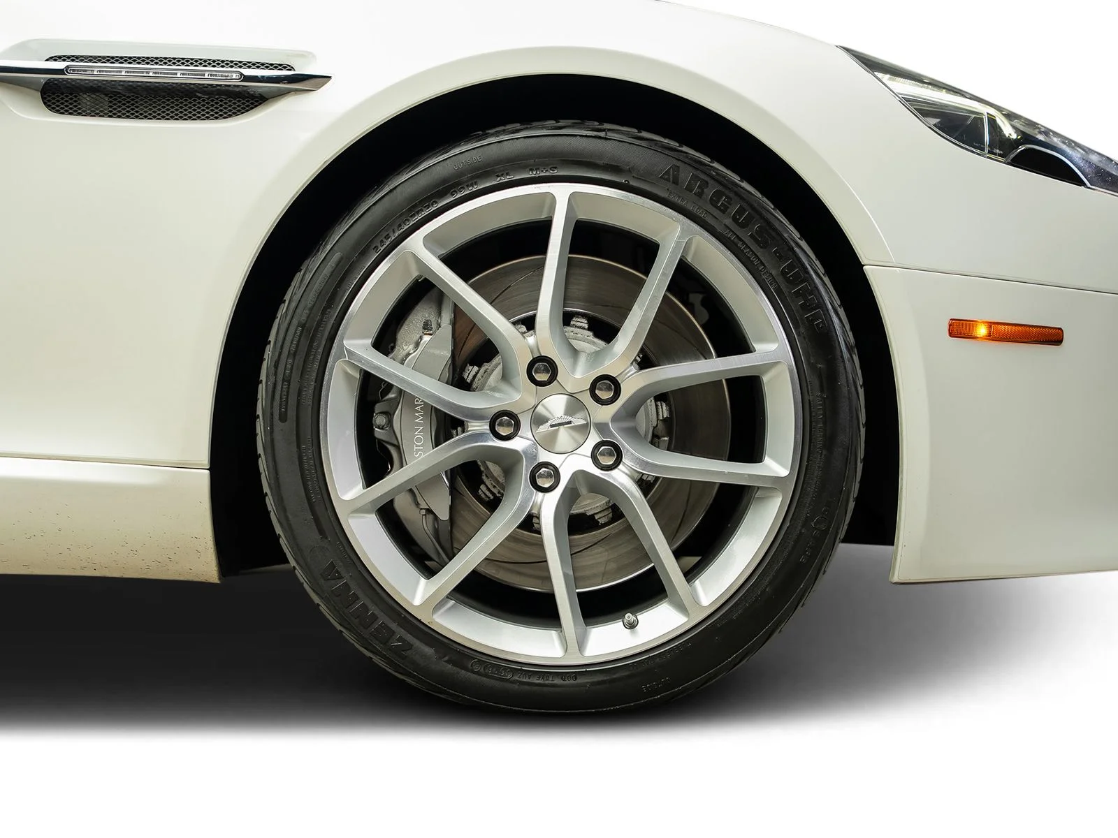 Used 2015 White Aston Martin Base image 29