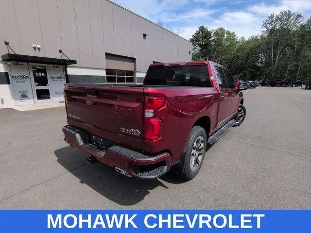 Used 2023 RADIANT RED TINTCOAT Chevrolet High Country image 4