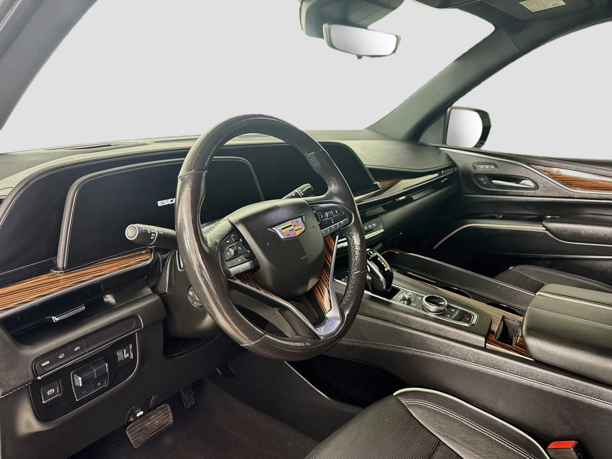 Used 2021 CRYSTAL WHITE TRICOAT Cadillac Premium Luxury image 11