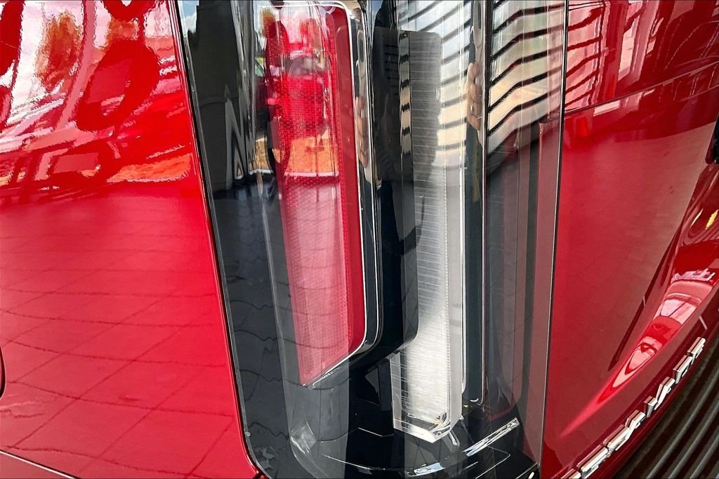 Used 2024 Red Cadillac Sport Platinum image 33