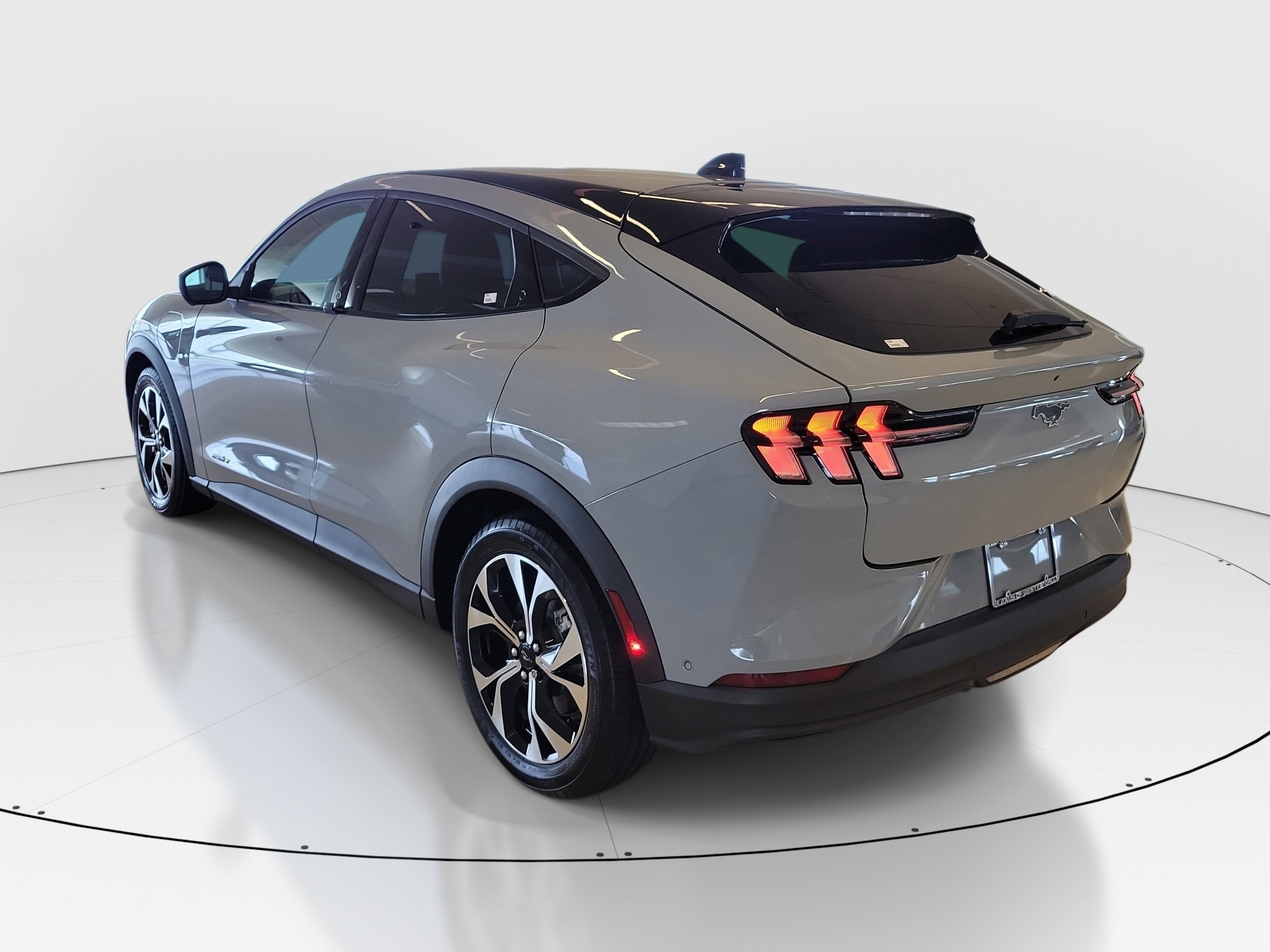 Used 2024 Gray Metallic Ford Select image 6