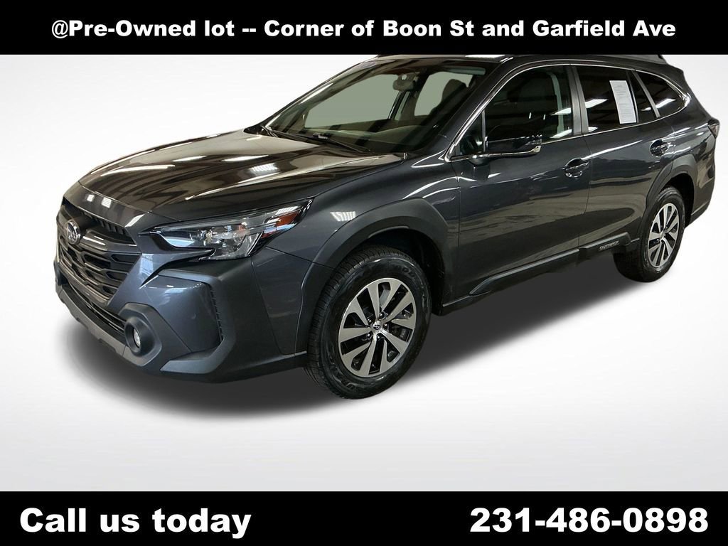 2023 Subaru Outback Premium's photo