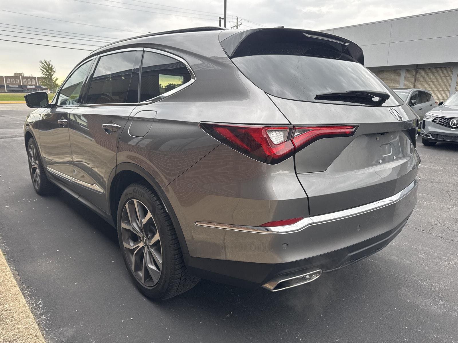Used 2023 Liquid Carbon Metallic Acura SH-AWD w/Tech image 4