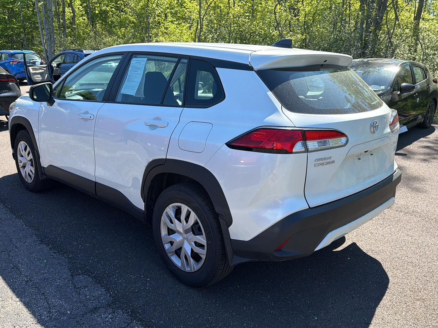 Used 2022 Wind Chill Pearl Toyota L image 7