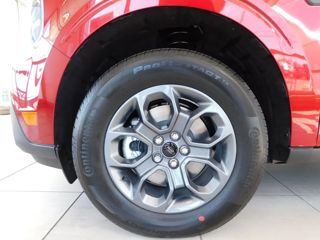 New 2026 Ruby Red Metallic Tinted Clearcoat Ford XLT image 12