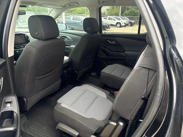 Used 2018 Black Chevrolet LT image 9