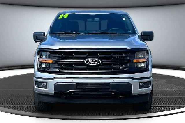 Used 2024 Iconic Silver Metallic Ford XLT image 2