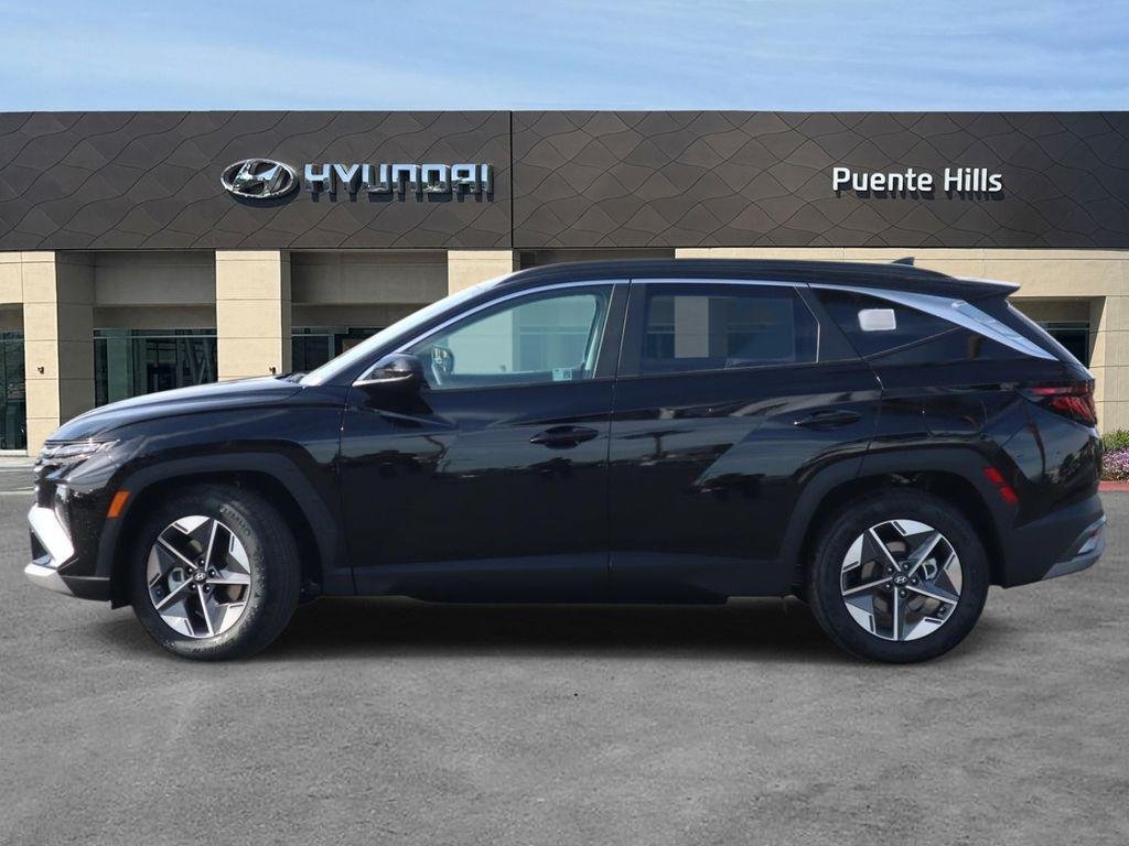 New 2026 Black Hyundai SEL FWD image 3
