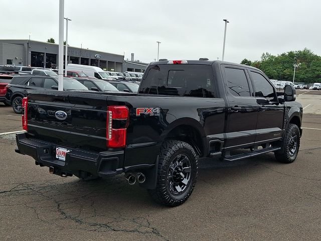 Used 2023  Ford Lariat image 6