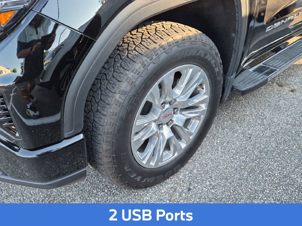 Used 2023 Black GMC Denali image 9
