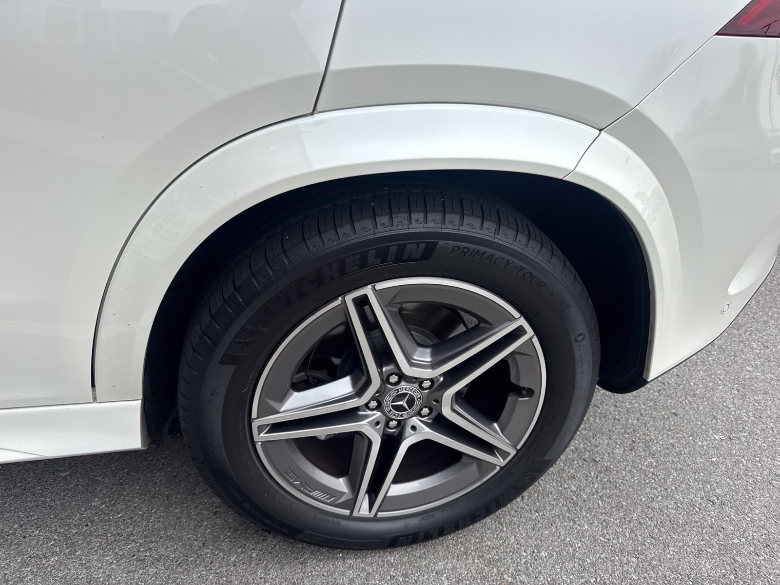Used 2020 White Mercedes-Benz GLE 350 image 4