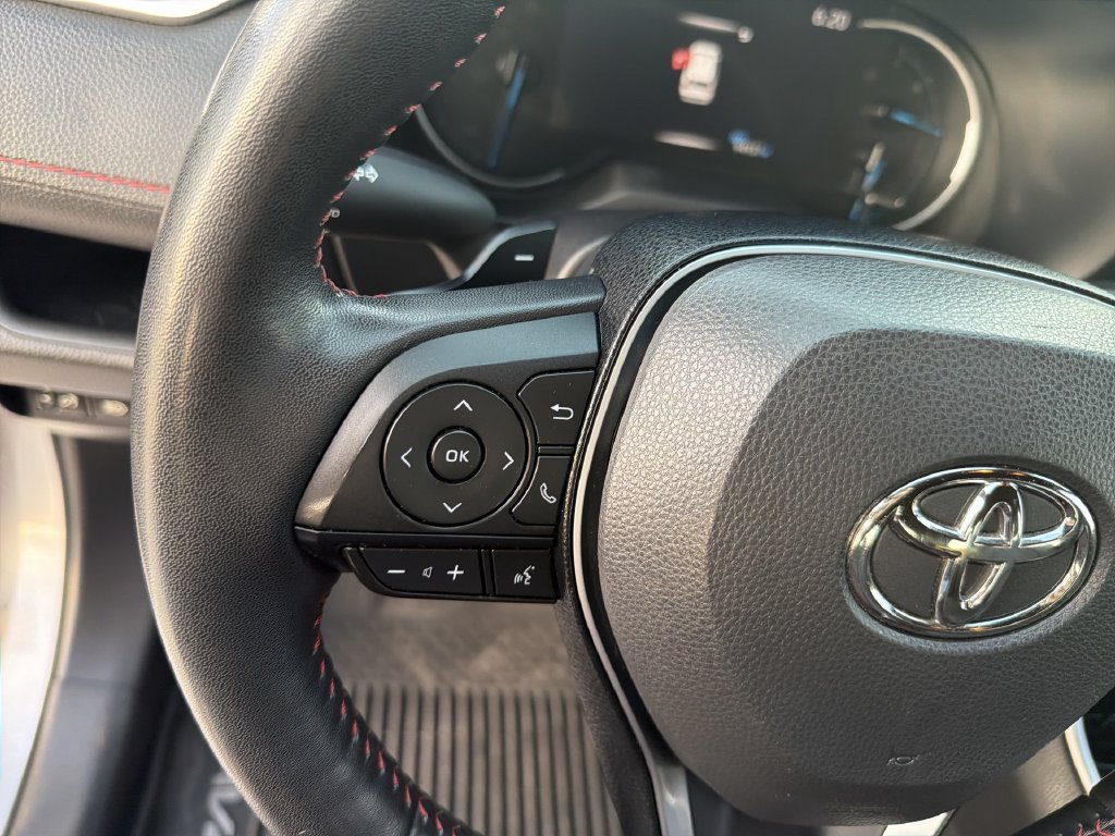 2021 Toyota RAV4 XSE - Photo 17