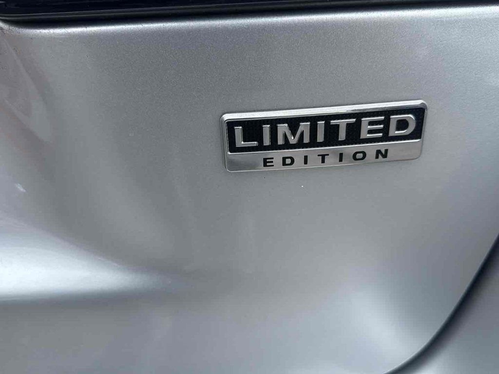 Used 2024 Gray Mitsubishi 2.0 LE image 21
