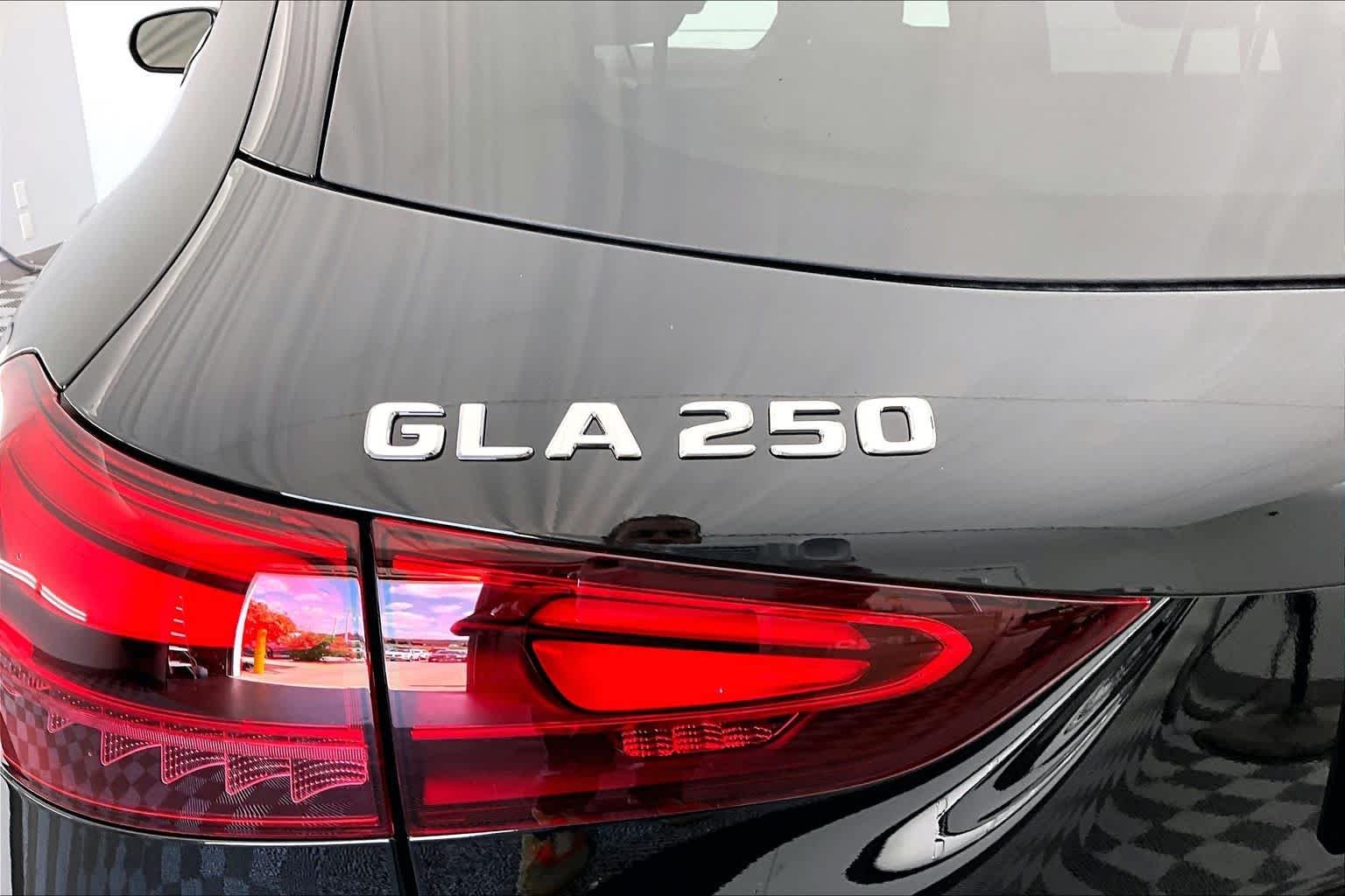 New 2026 Cosmos Black Metallic Mercedes-Benz GLA 250 image 7