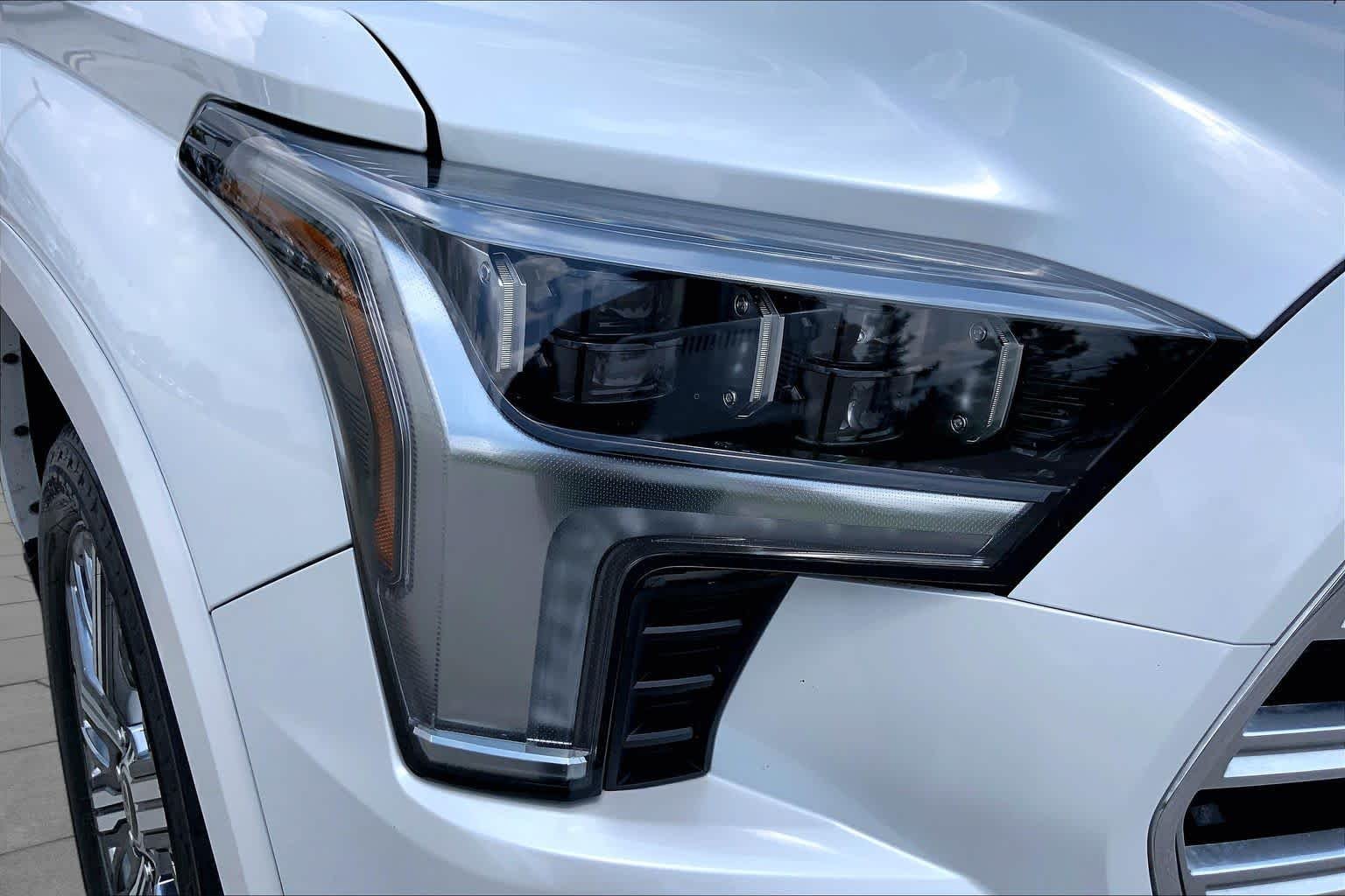 Used 2023 Wind Chill Pearl Toyota Capstone image 27