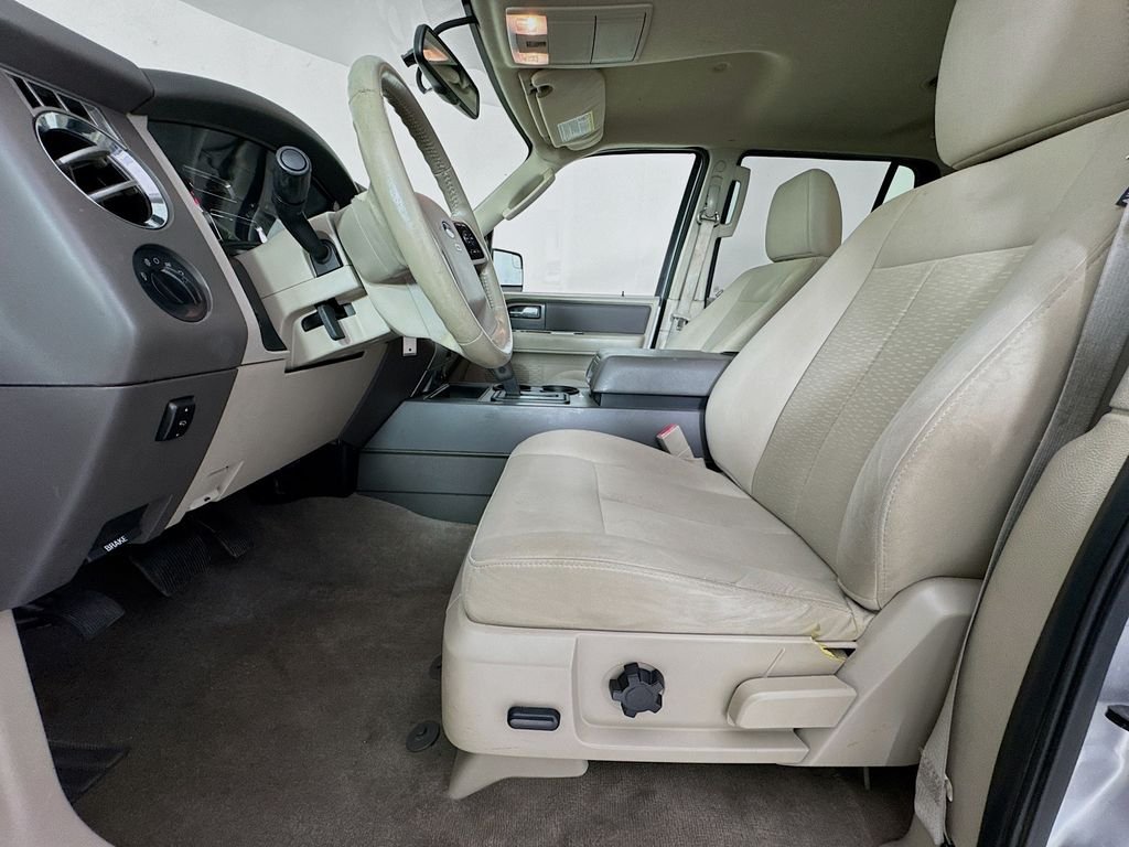 Used 2013 Ingot Silver Ford XLT image 23