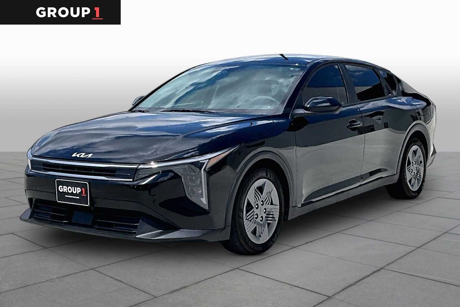 2025 Kia K4 LX AT's photo