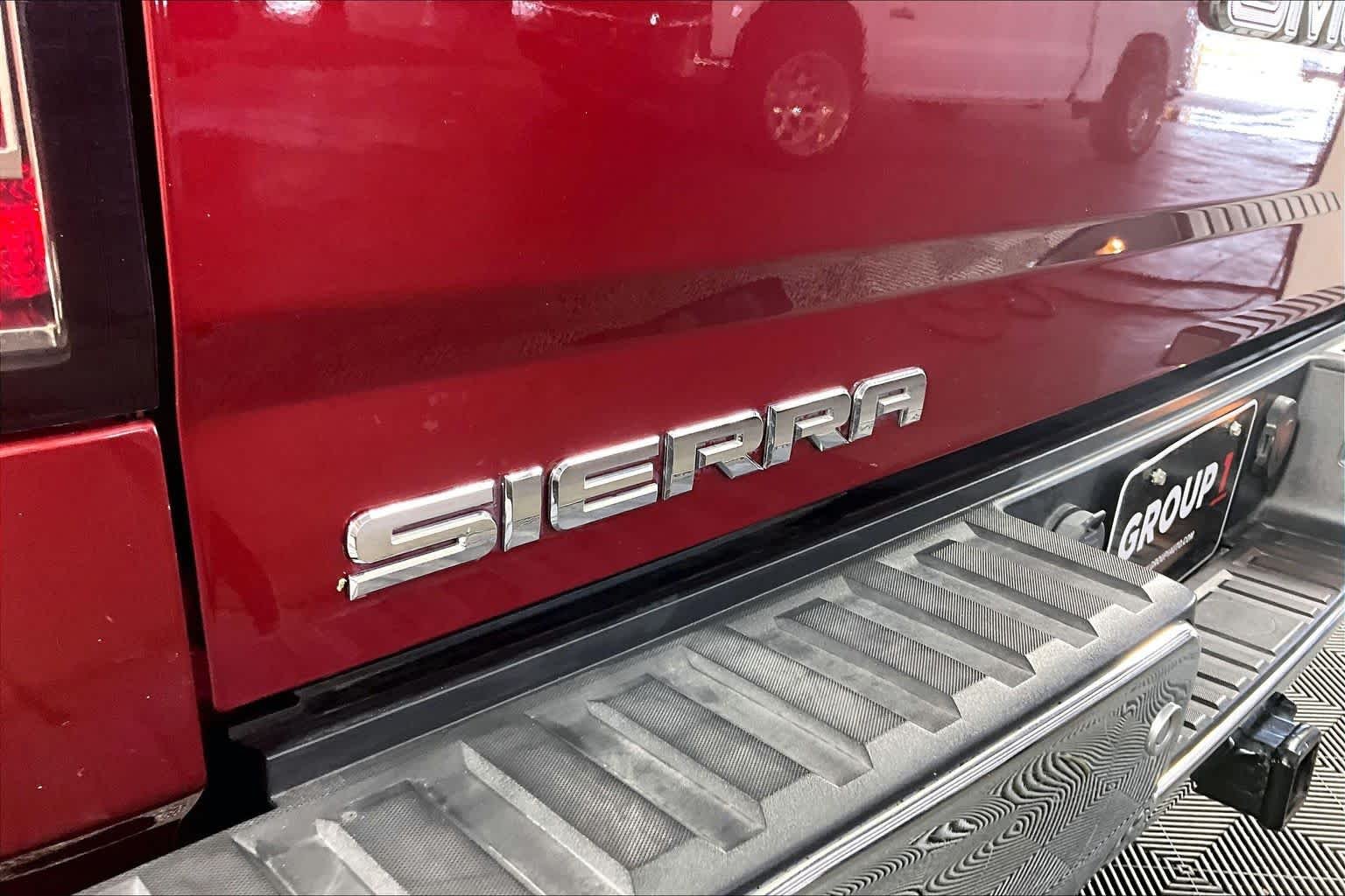 Used 2018 RED QUARTZ TINTCOAT GMC SLT image 29
