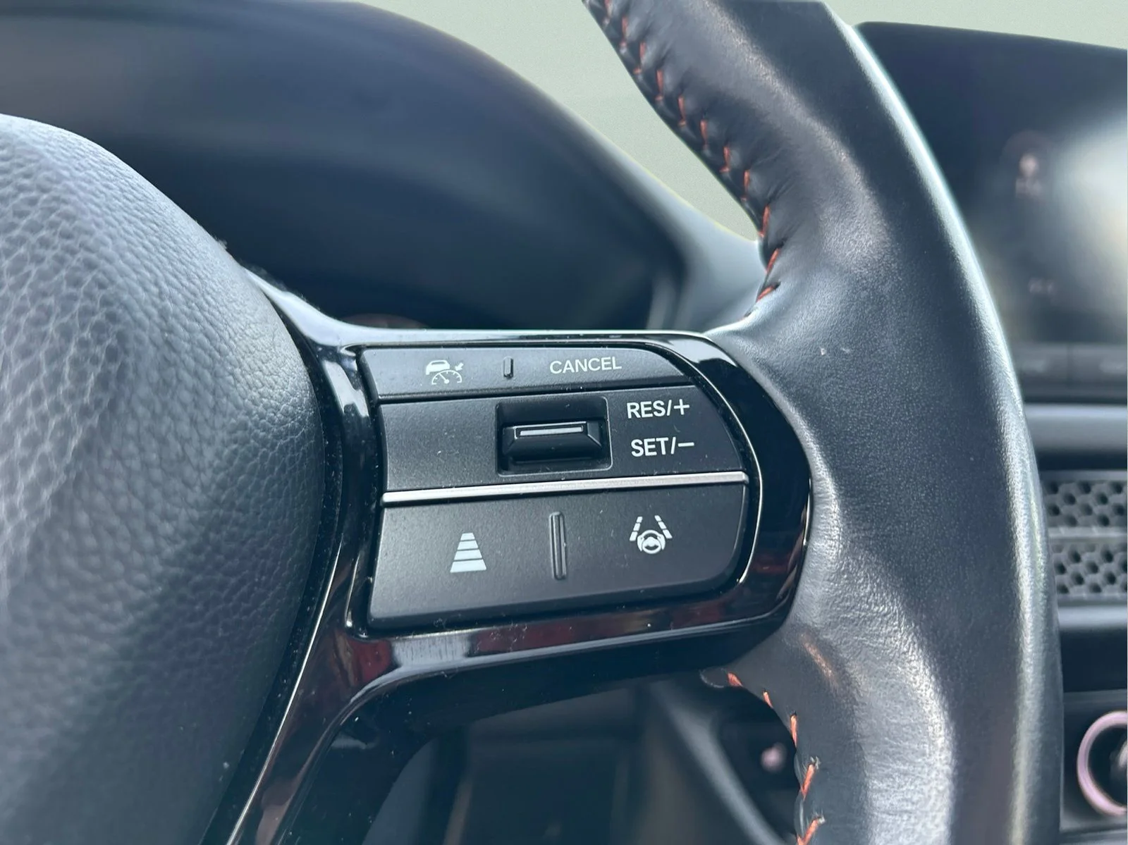 Used 2024 Nordic Forest Pearl Honda Sport image 15