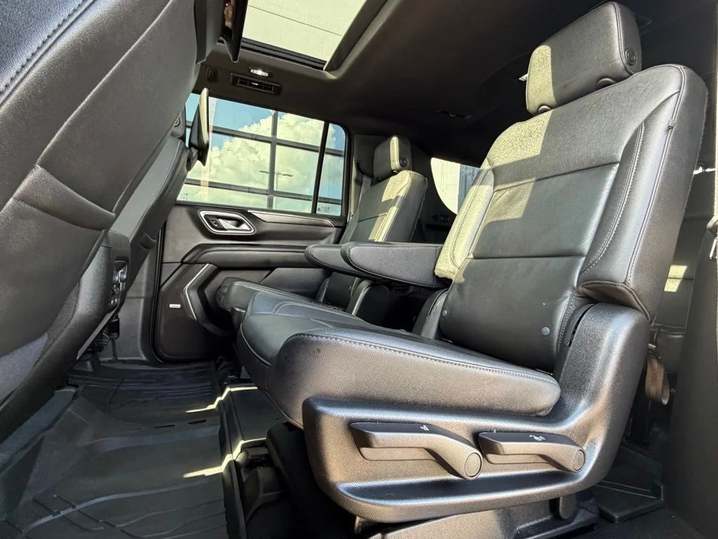 Used 2024 Gray Chevrolet Z71 image 23
