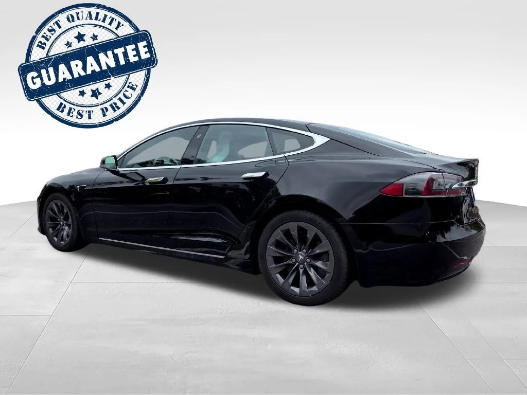 Used 2019 Black Tesla 100D image 5
