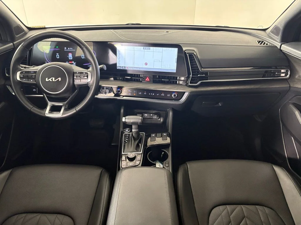 Used 2025 Black Kia X-Line image 42