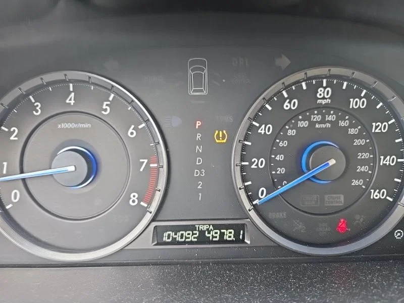 Used 2010  Honda EX-L image 12