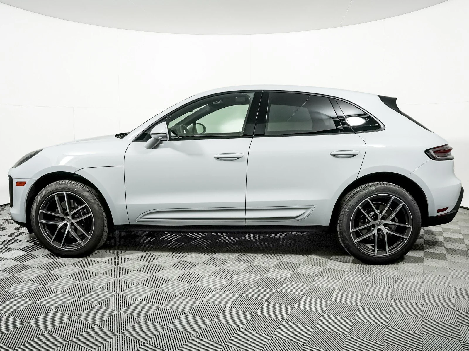 Used 2026 CARRARA WHITE Porsche  image 2