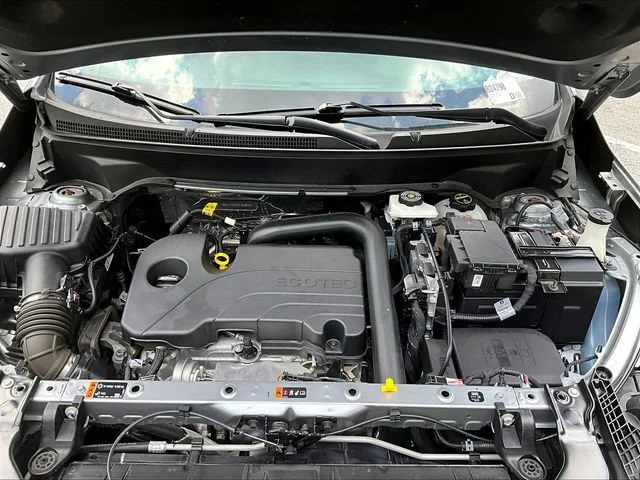 Certified Used 2024 Sterling Metallic GMC SLE image 30