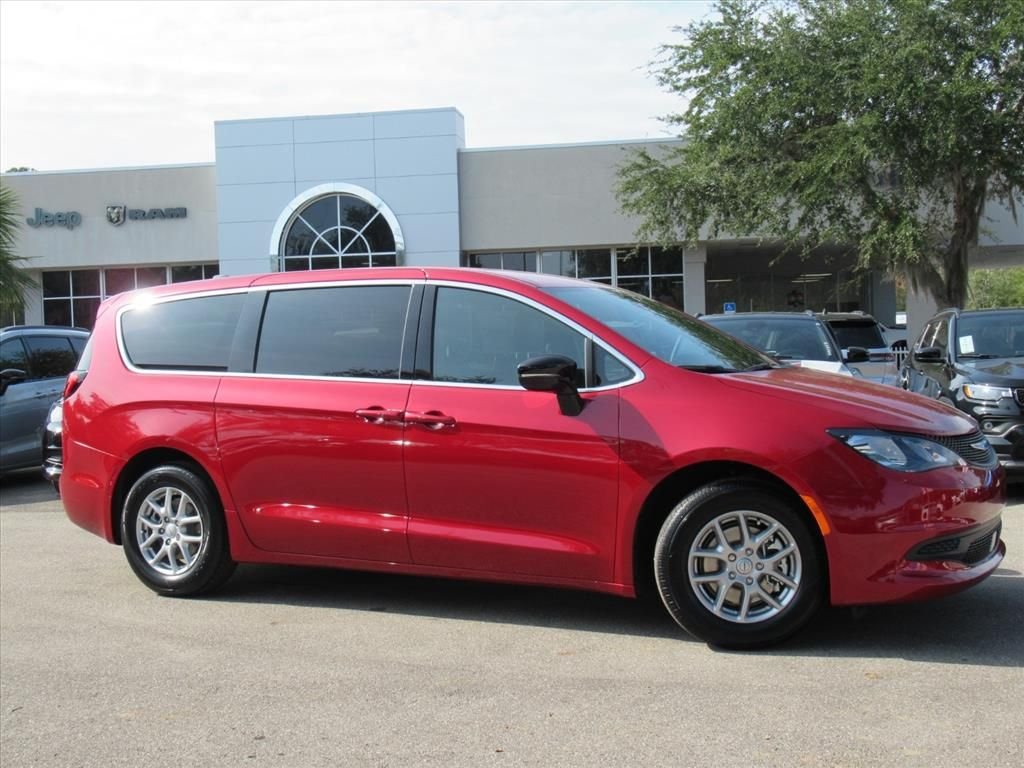 New 2026 Red Hot Pearl-Coat Exterior Paint Chrysler LX image 2