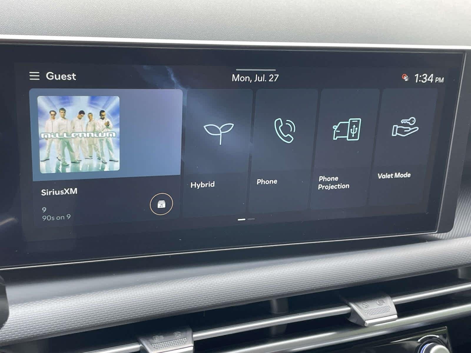 New 2026 Shimmering Silver Hyundai SE image 22