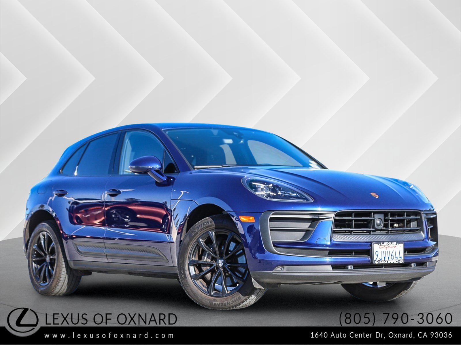 2023 Porsche Macan Base