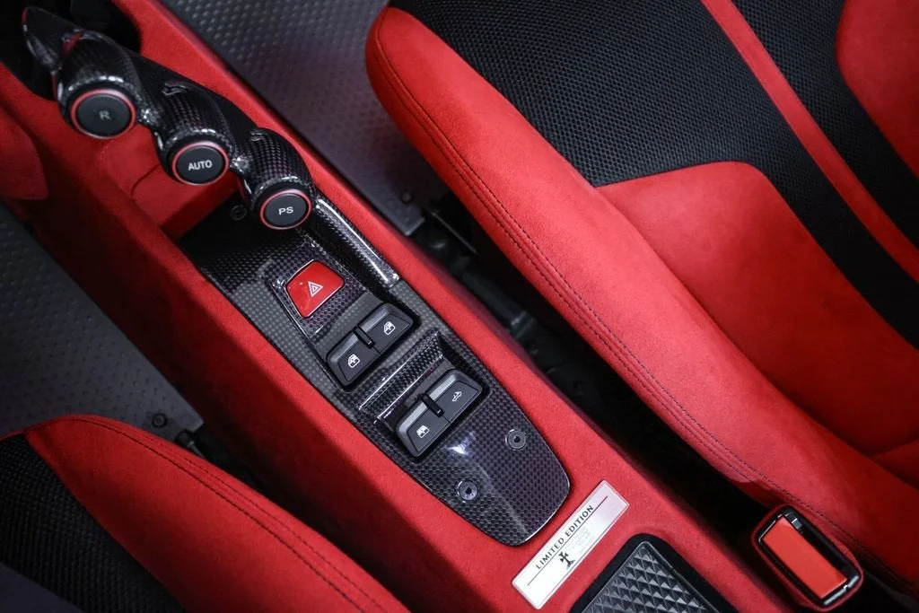 Used 2015 Grigio Titanio Metall Ferrari Base image 41