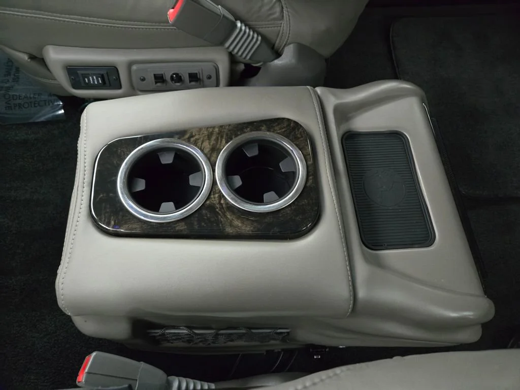2023 Chevrolet Express Cargo Work Van - Photo 26