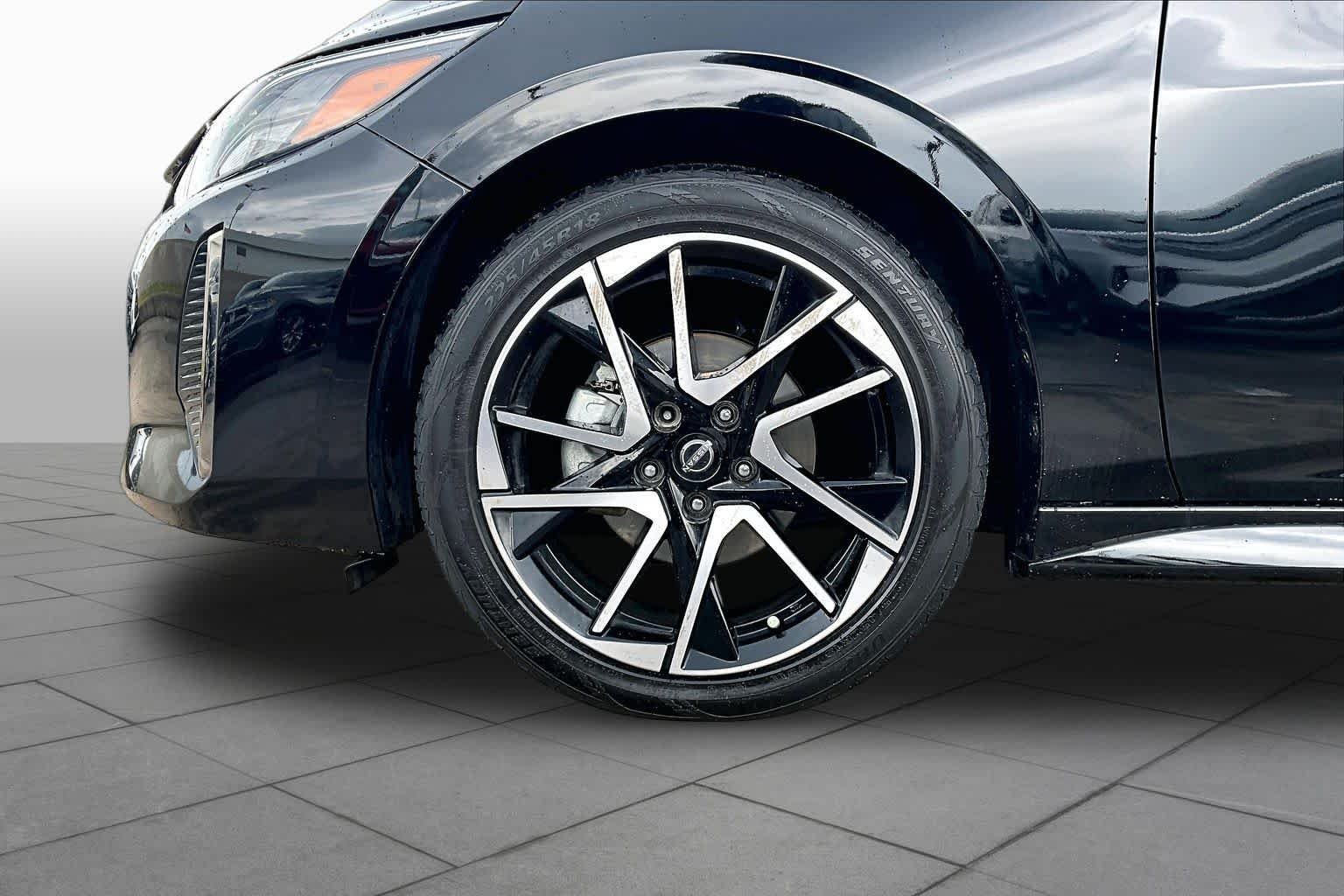 Used 2025 Super Black Nissan SR image 11