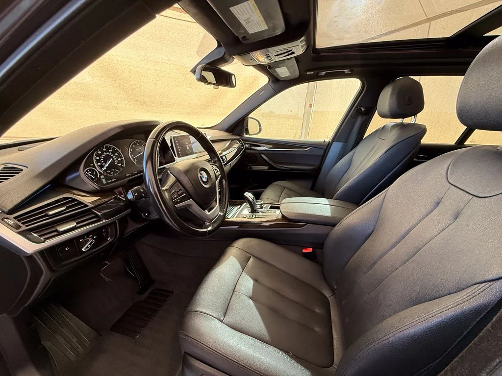 Used 2018 Dark Graphite BMW sDrive35i image 32