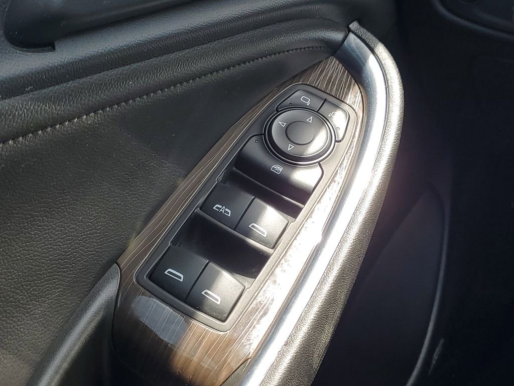 Used 2019 Blue Chevrolet Premier image 16