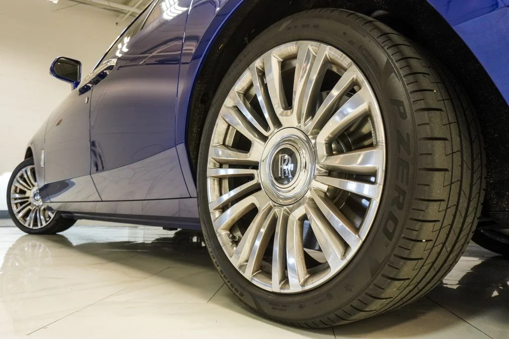 Used 2024 Blue Rolls-Royce Base image 39