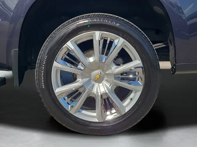 Used 2024 Dark Ash Metallic Chevrolet High Country image 31